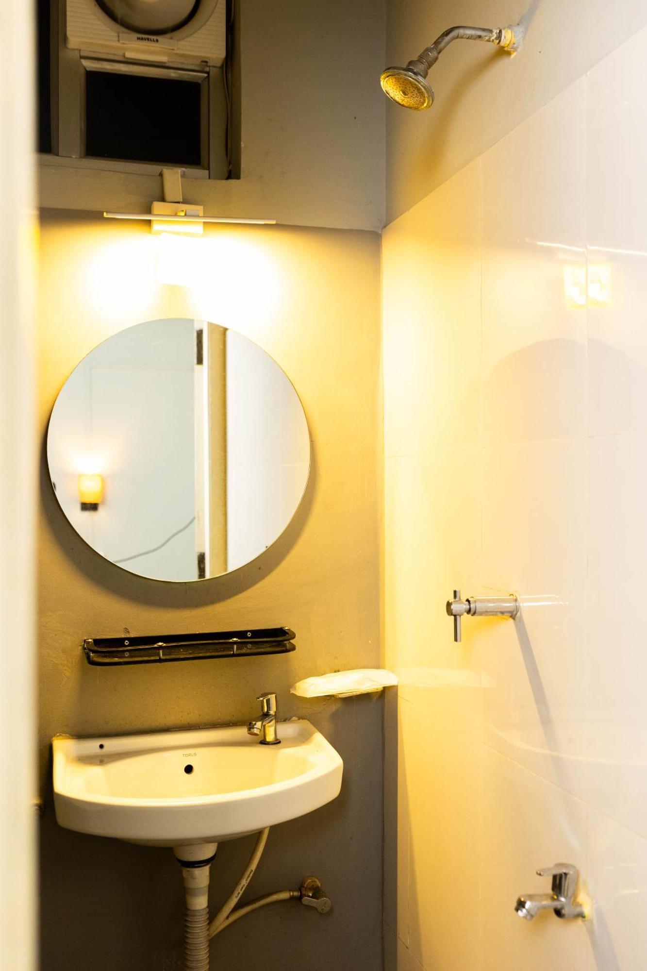 Kairos Inn Dimāpur エクステリア 写真